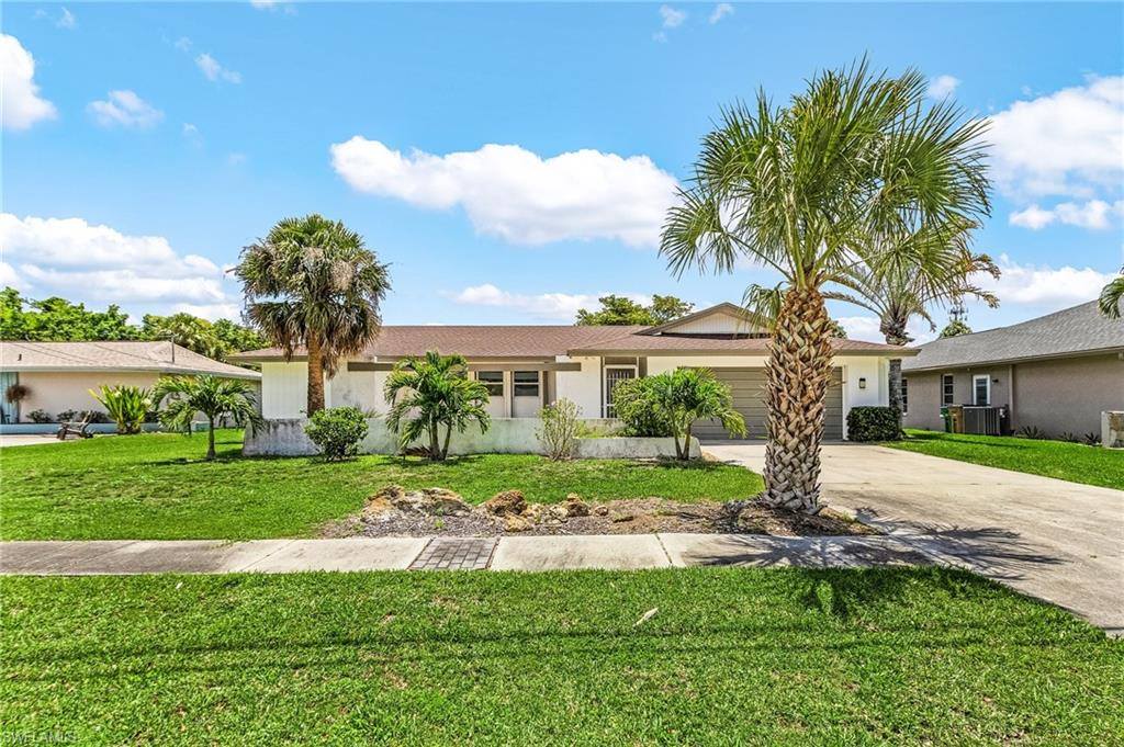 3823 Palm Tree Blvd, Cape Coral, FL 33904