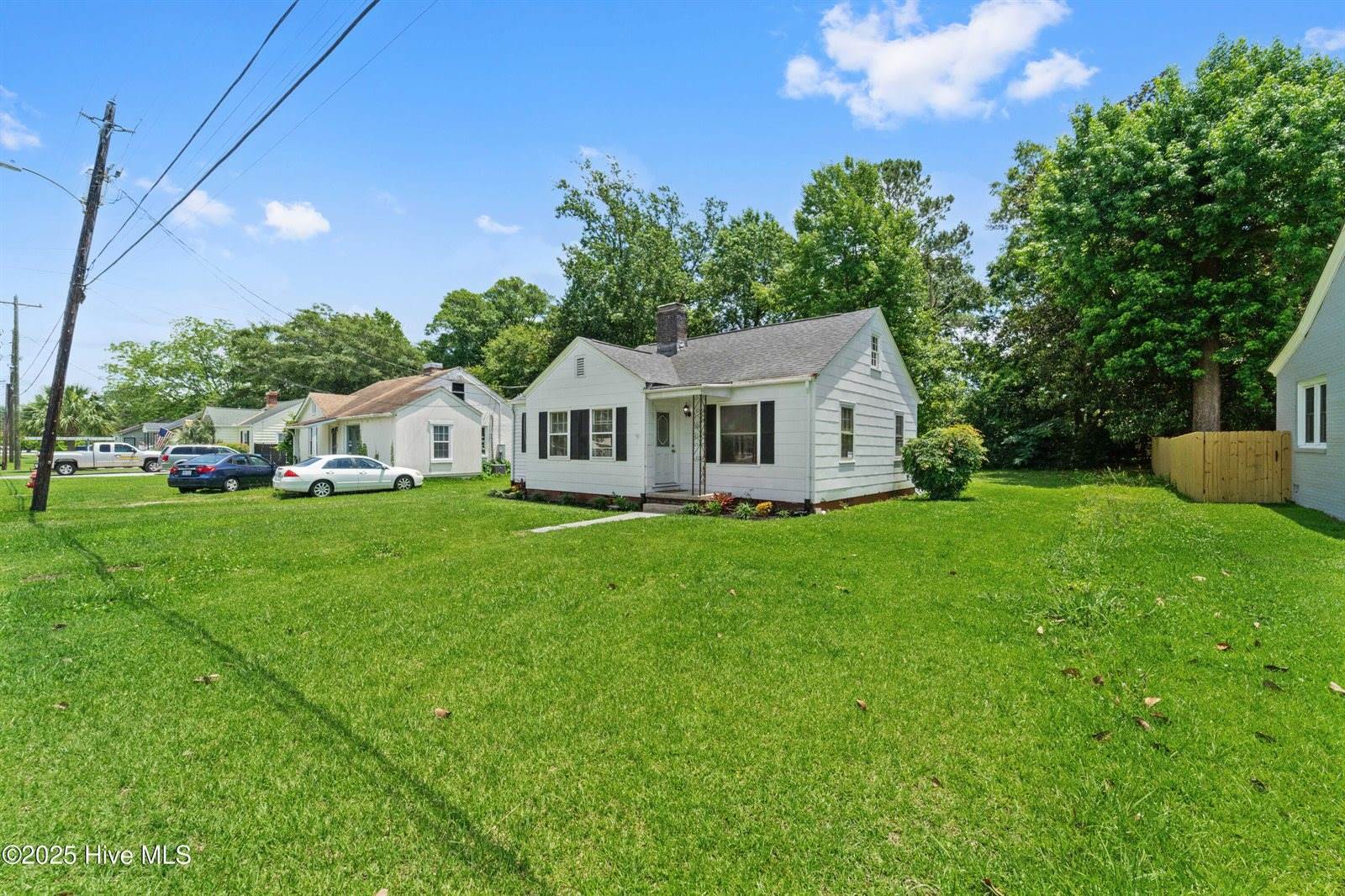 124 West Bayshore Boulevard, Jacksonville, NC 28540