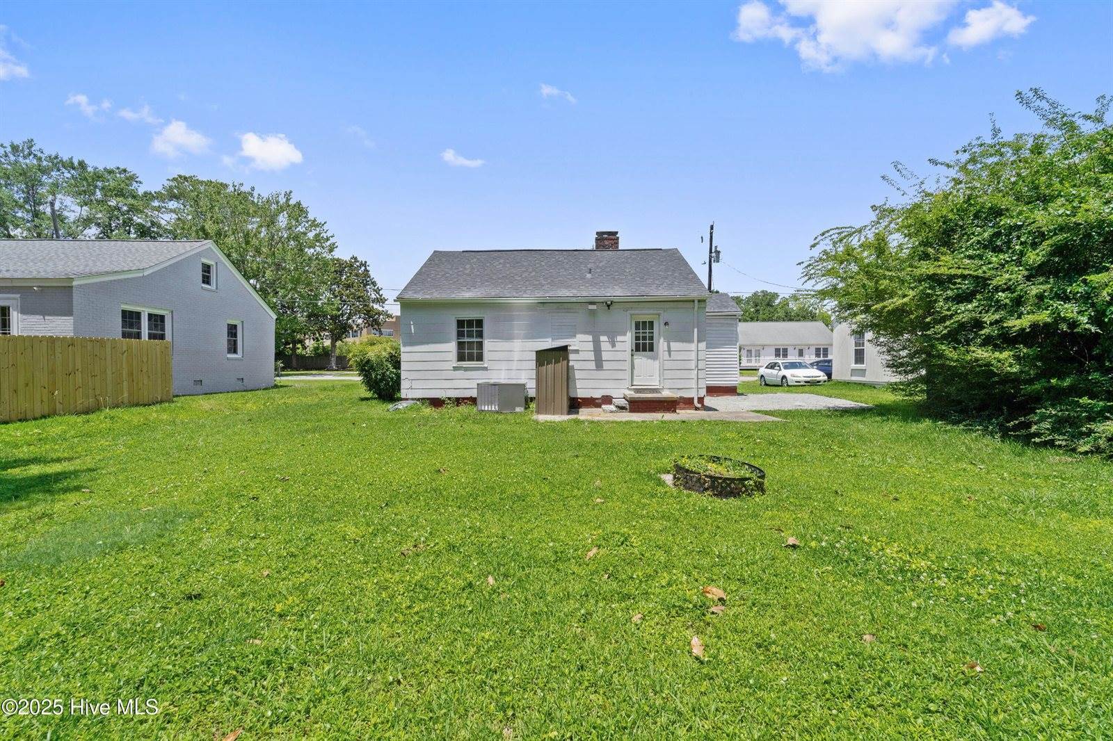 124 West Bayshore Boulevard, Jacksonville, NC 28540