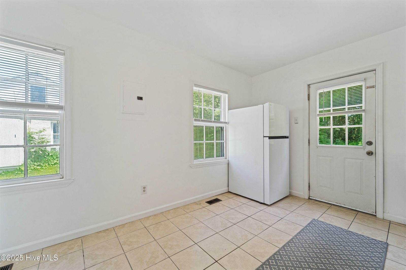 124 West Bayshore Boulevard, Jacksonville, NC 28540