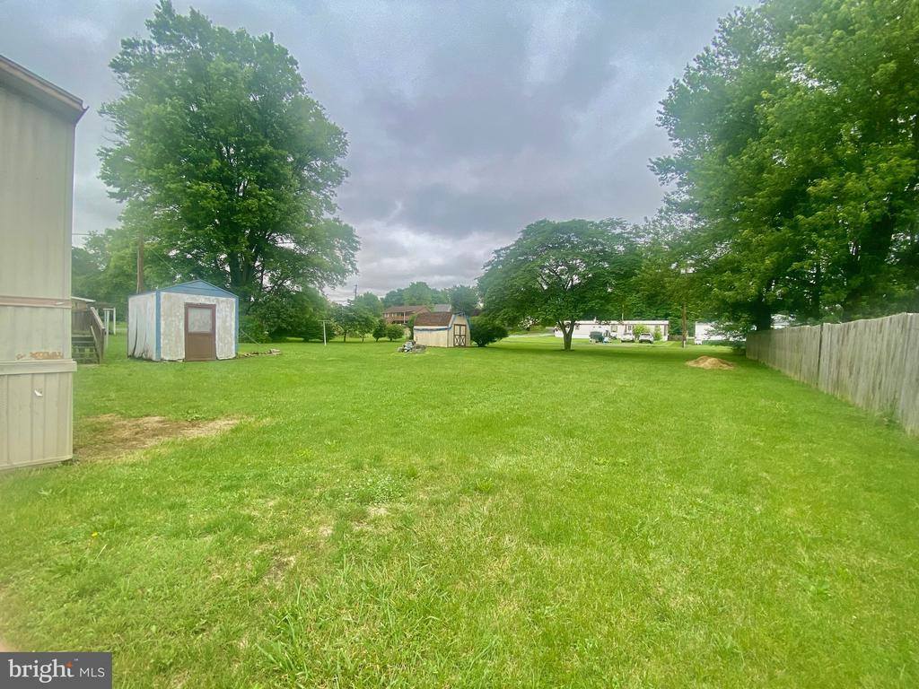 314 Henshaw Road, Bunker Hill, WV 25413