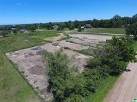 48220 332 St., Jefferson, SD 59038