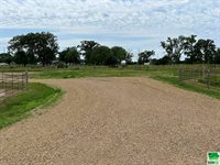 48220 332 St., Jefferson, SD 59038