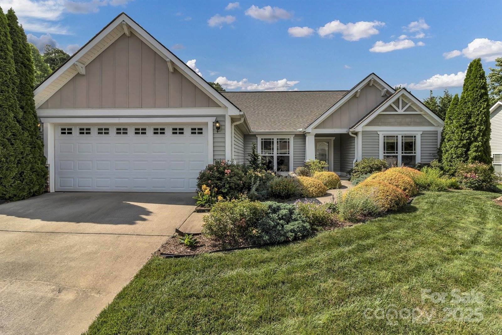 16 Sunview Circle, Arden, NC 28704