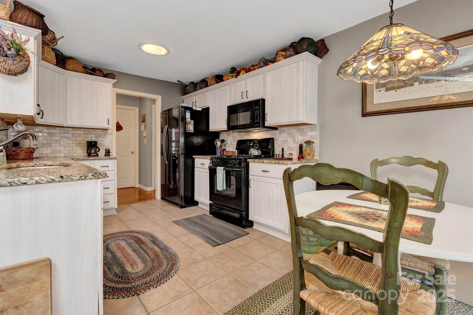 16 Sunview Circle, Arden, NC 28704