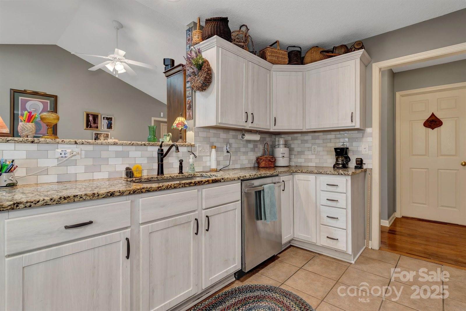 16 Sunview Circle, Arden, NC 28704