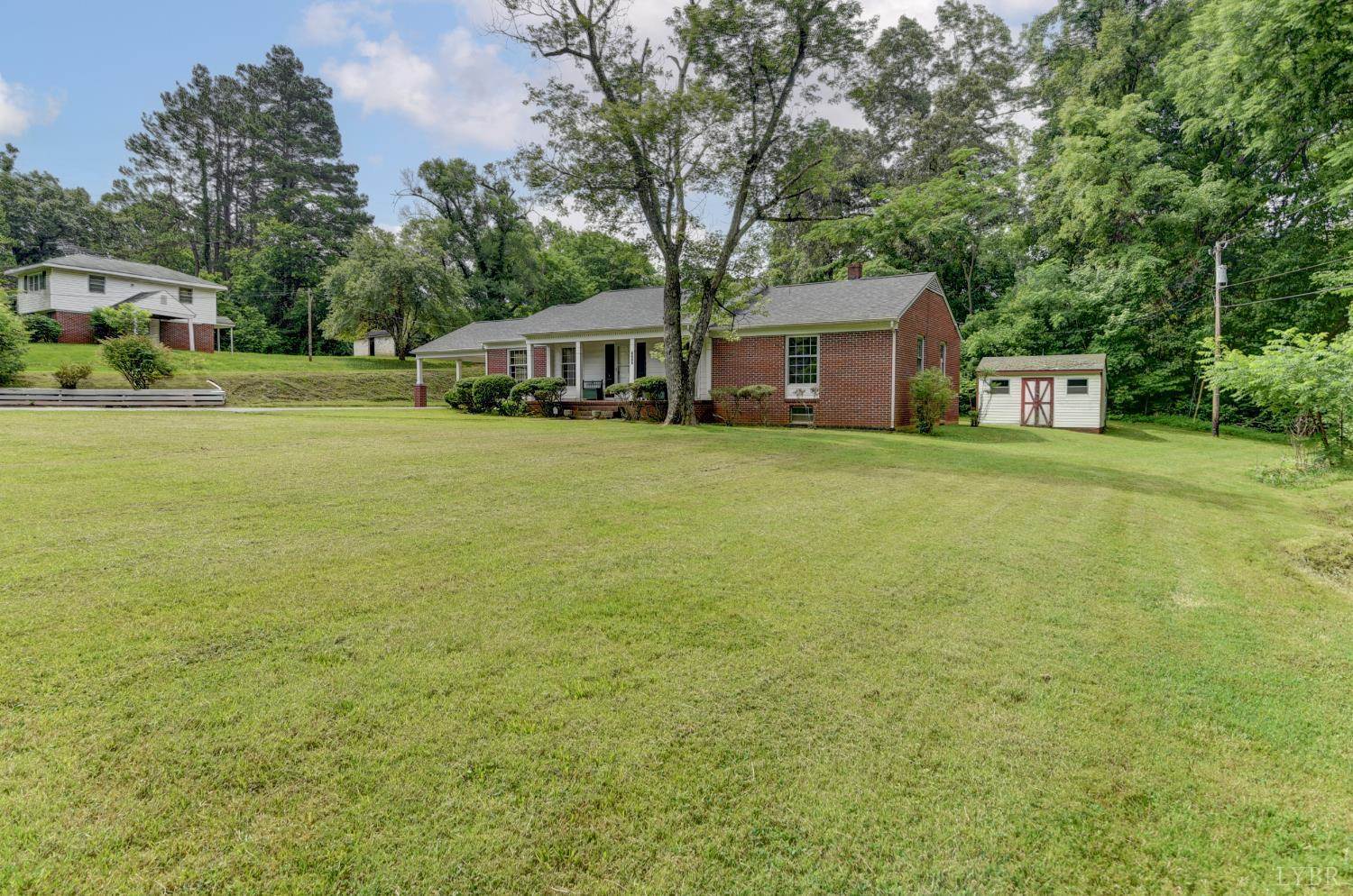 7001 Phenix Main Street, Phenix, VA 23959