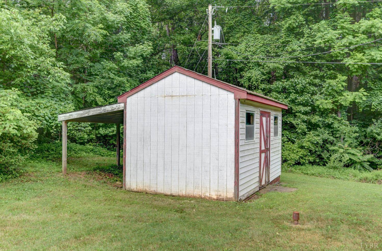 7001 Phenix Main Street, Phenix, VA 23959