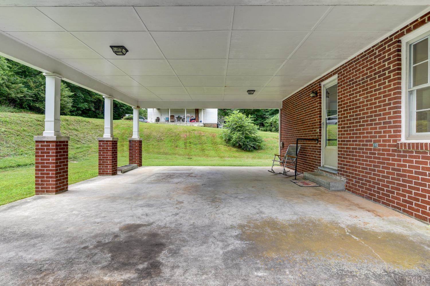 7001 Phenix Main Street, Phenix, VA 23959