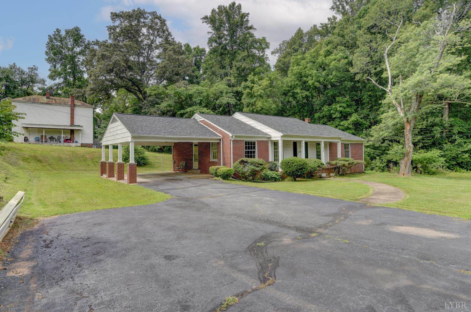 7001 Phenix Main Street, Phenix, VA 23959