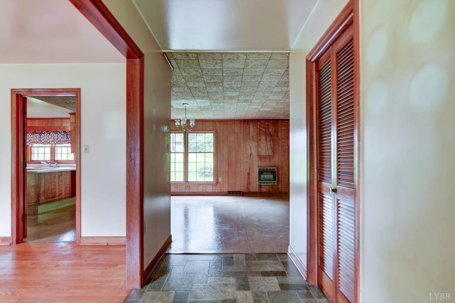 7001 Phenix Main Street, Phenix, VA 23959