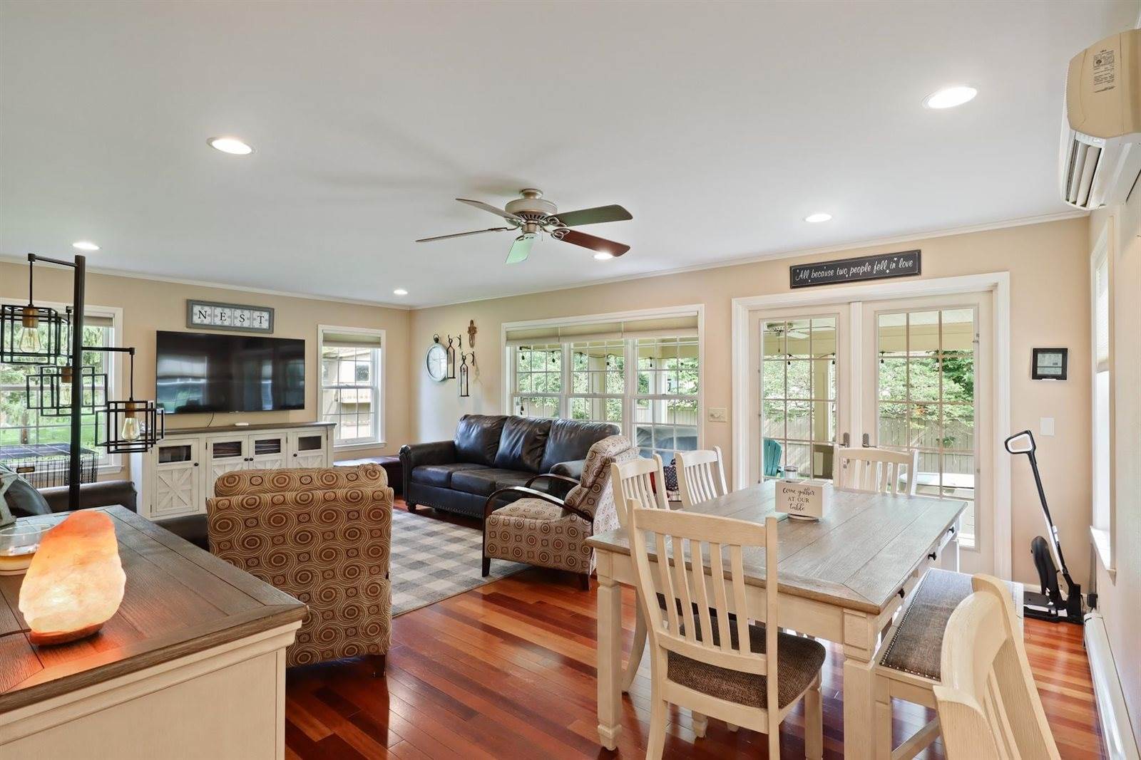 511 Wisconsin River Drive, Port Edwards, WI 54469