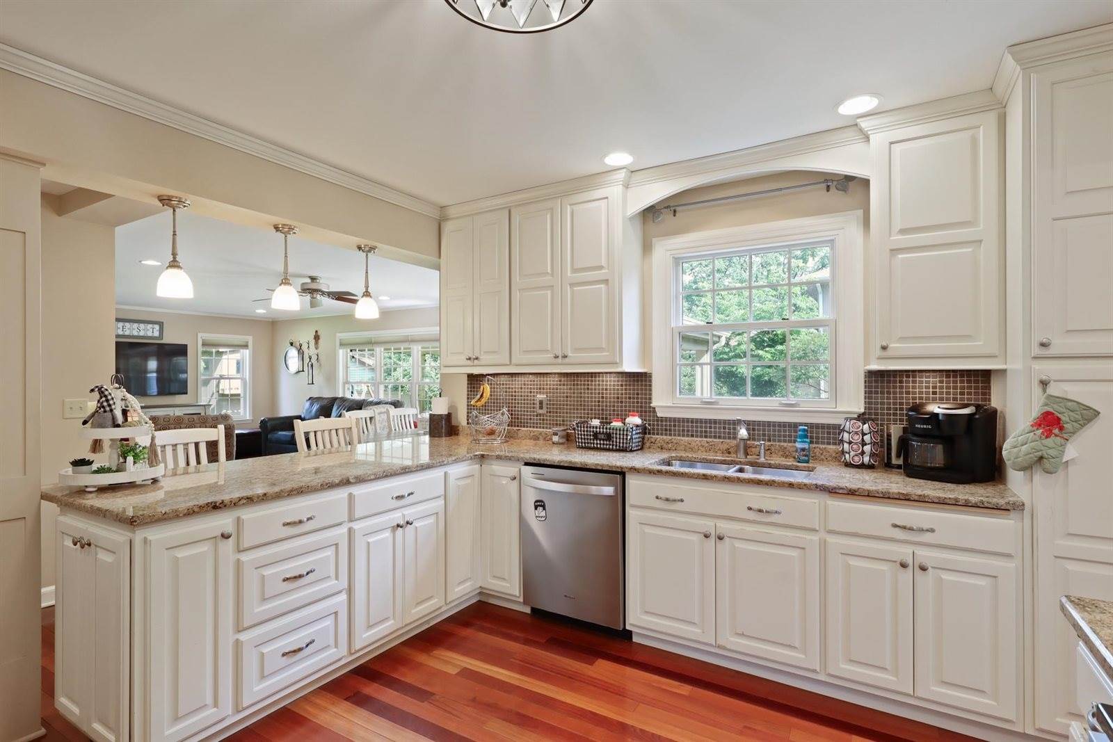 511 Wisconsin River Drive, Port Edwards, WI 54469