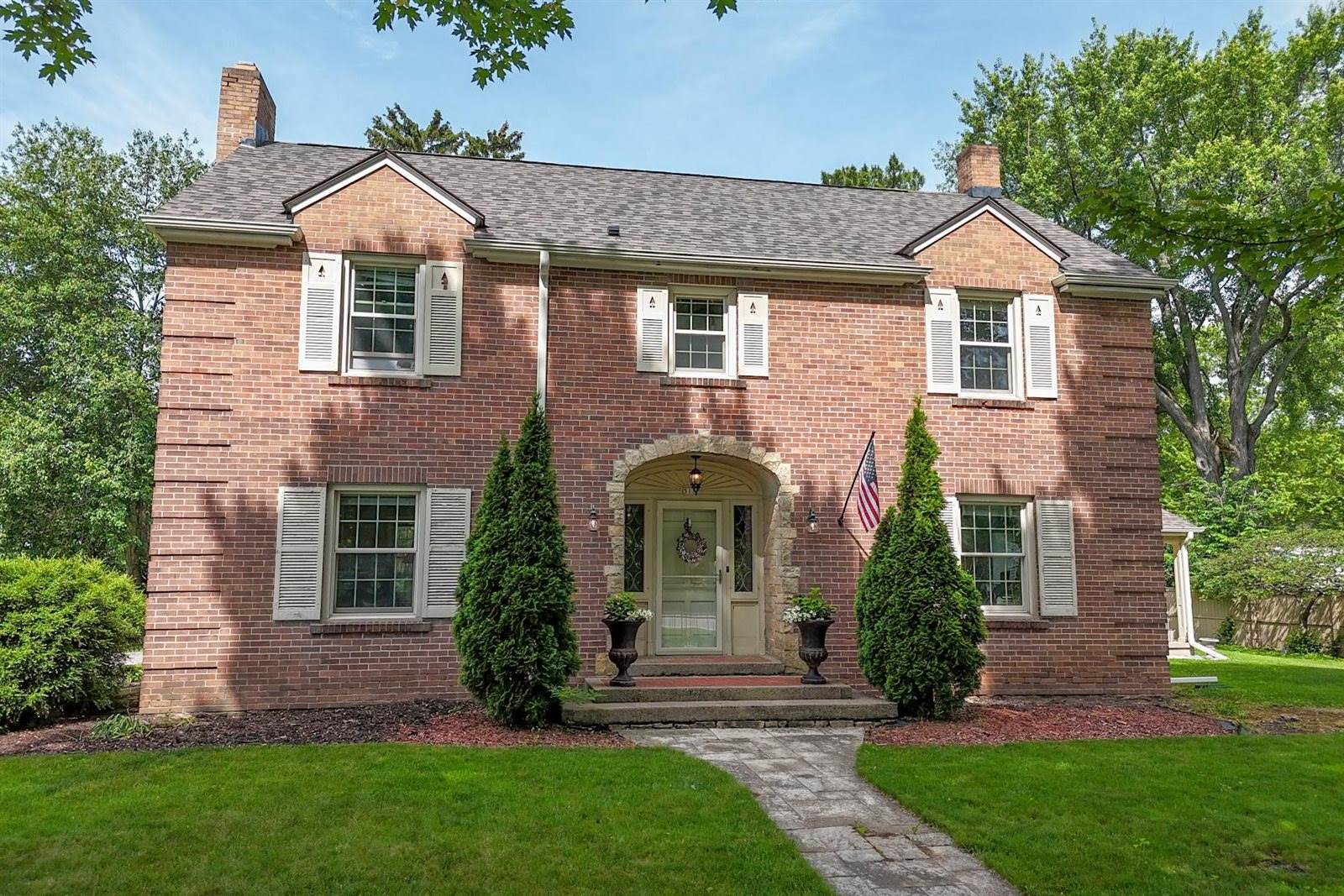 511 Wisconsin River Drive, Port Edwards, WI 54469