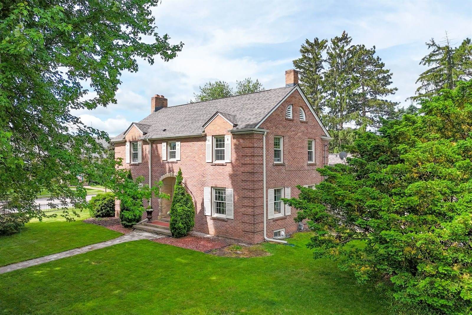 511 Wisconsin River Drive, Port Edwards, WI 54469