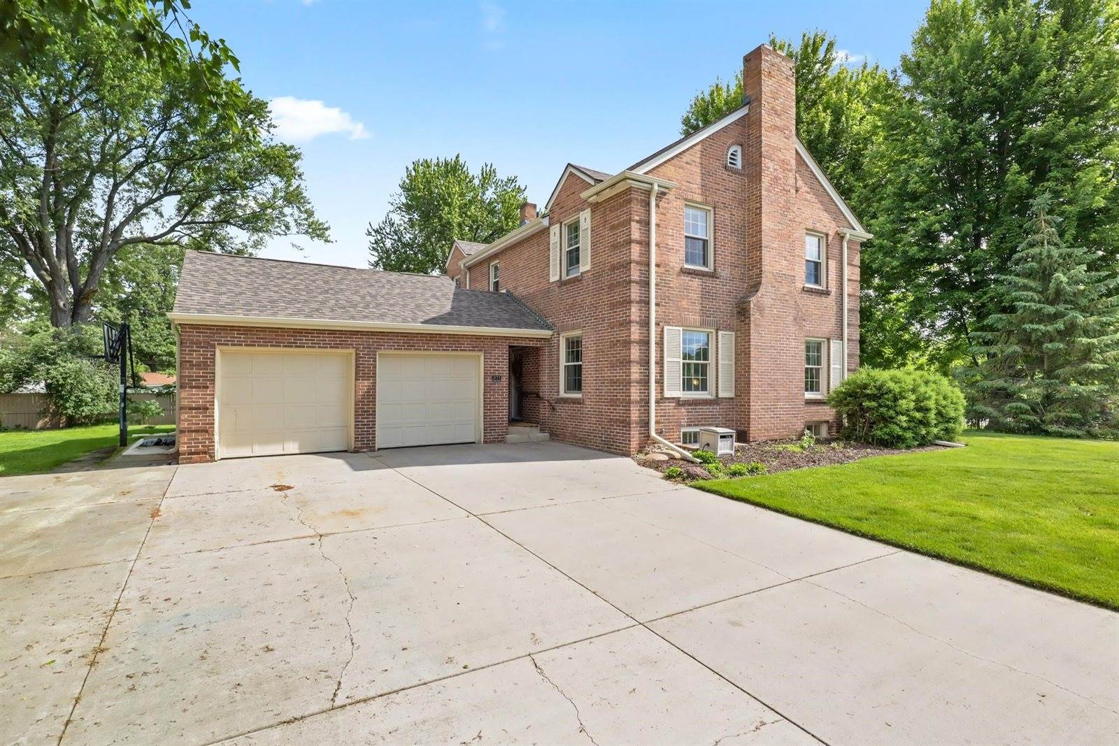 511 Wisconsin River Drive, Port Edwards, WI 54469