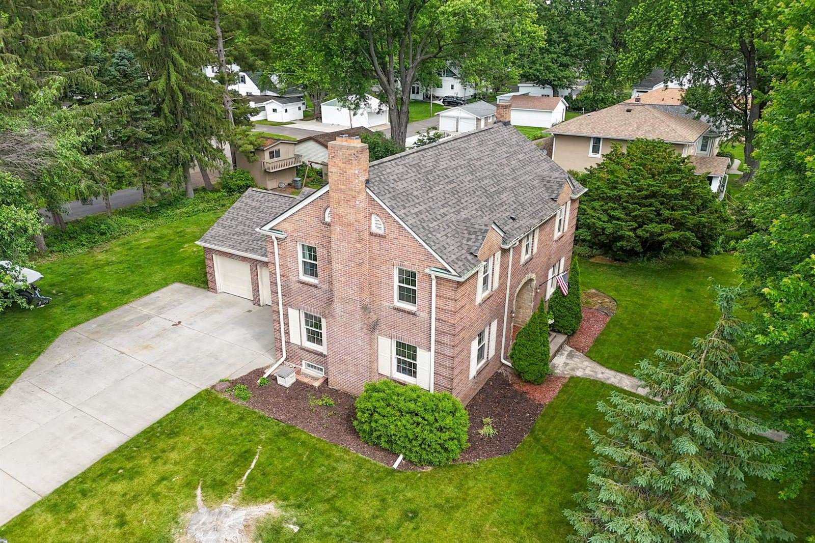 511 Wisconsin River Drive, Port Edwards, WI 54469