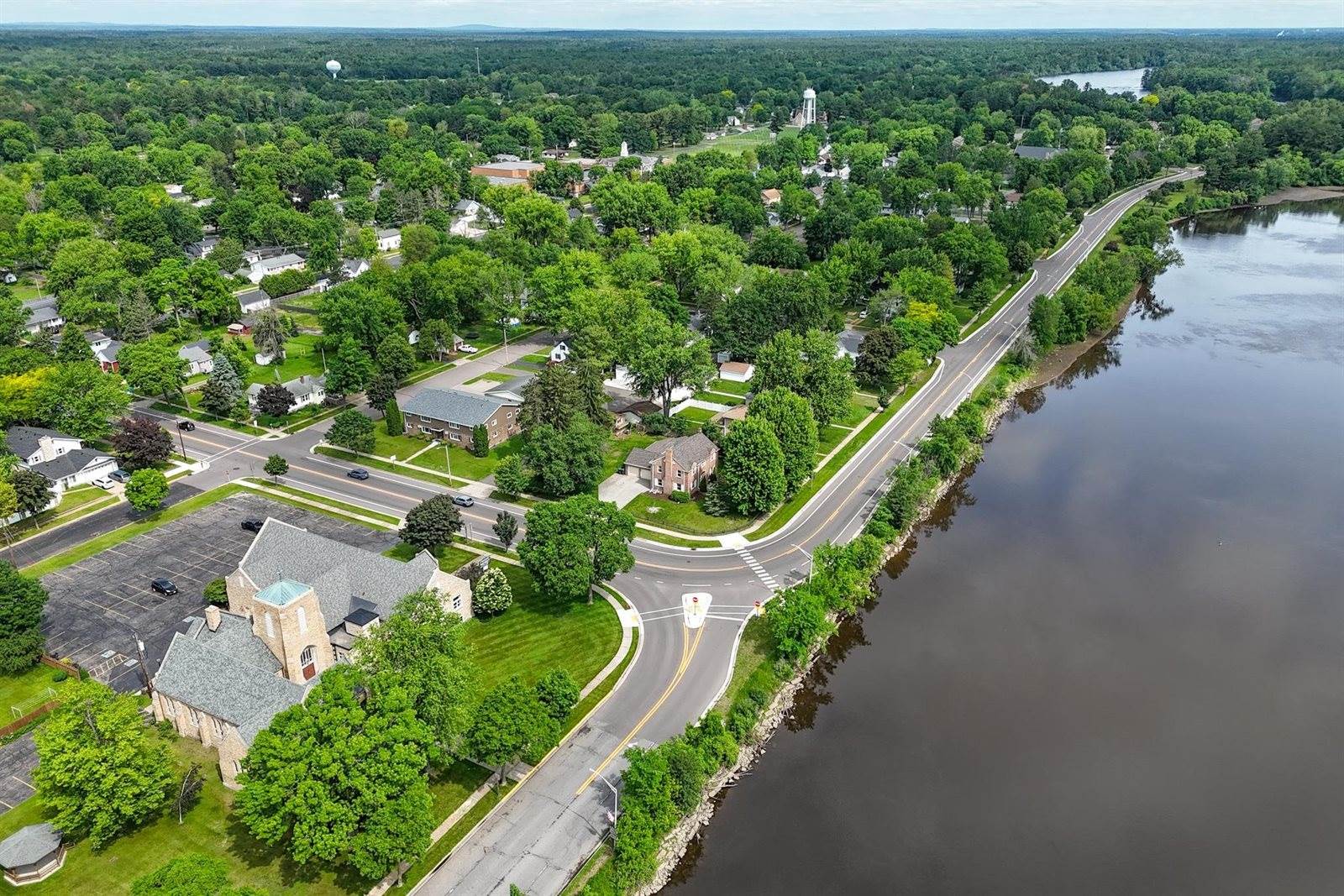 511 Wisconsin River Drive, Port Edwards, WI 54469