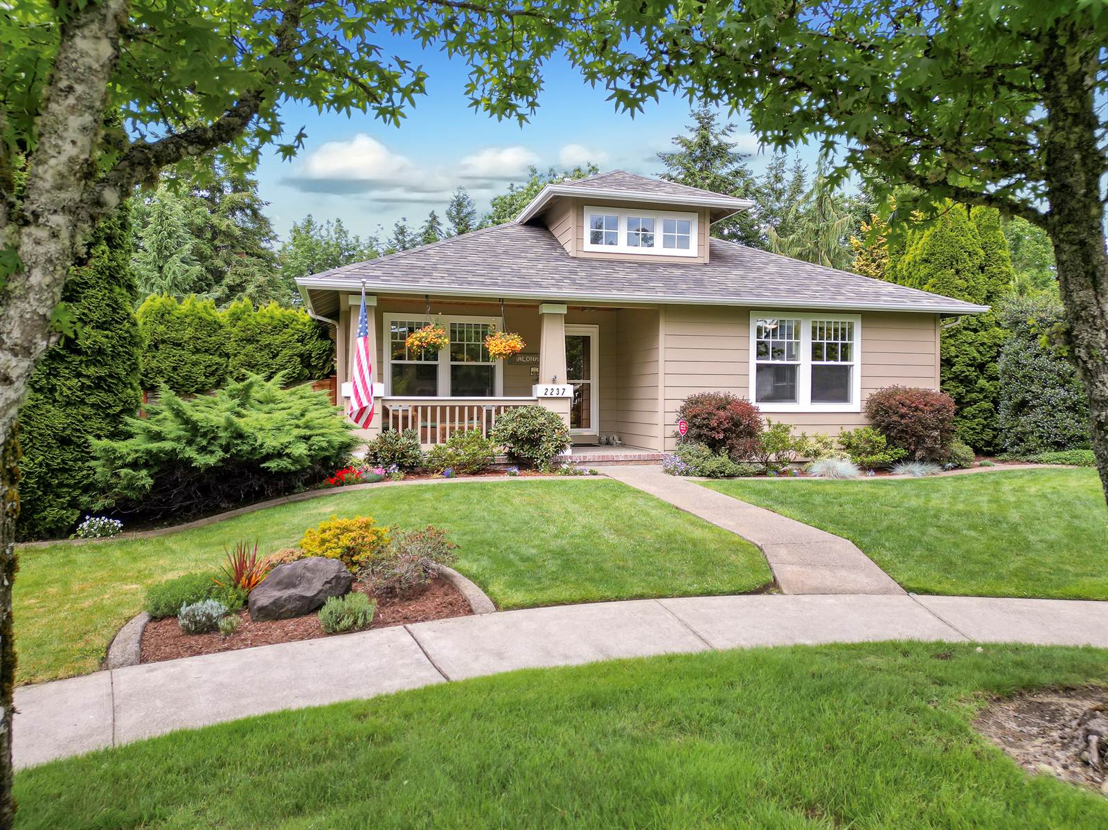 2237 McDonald Ave, DuPont, WA 98327