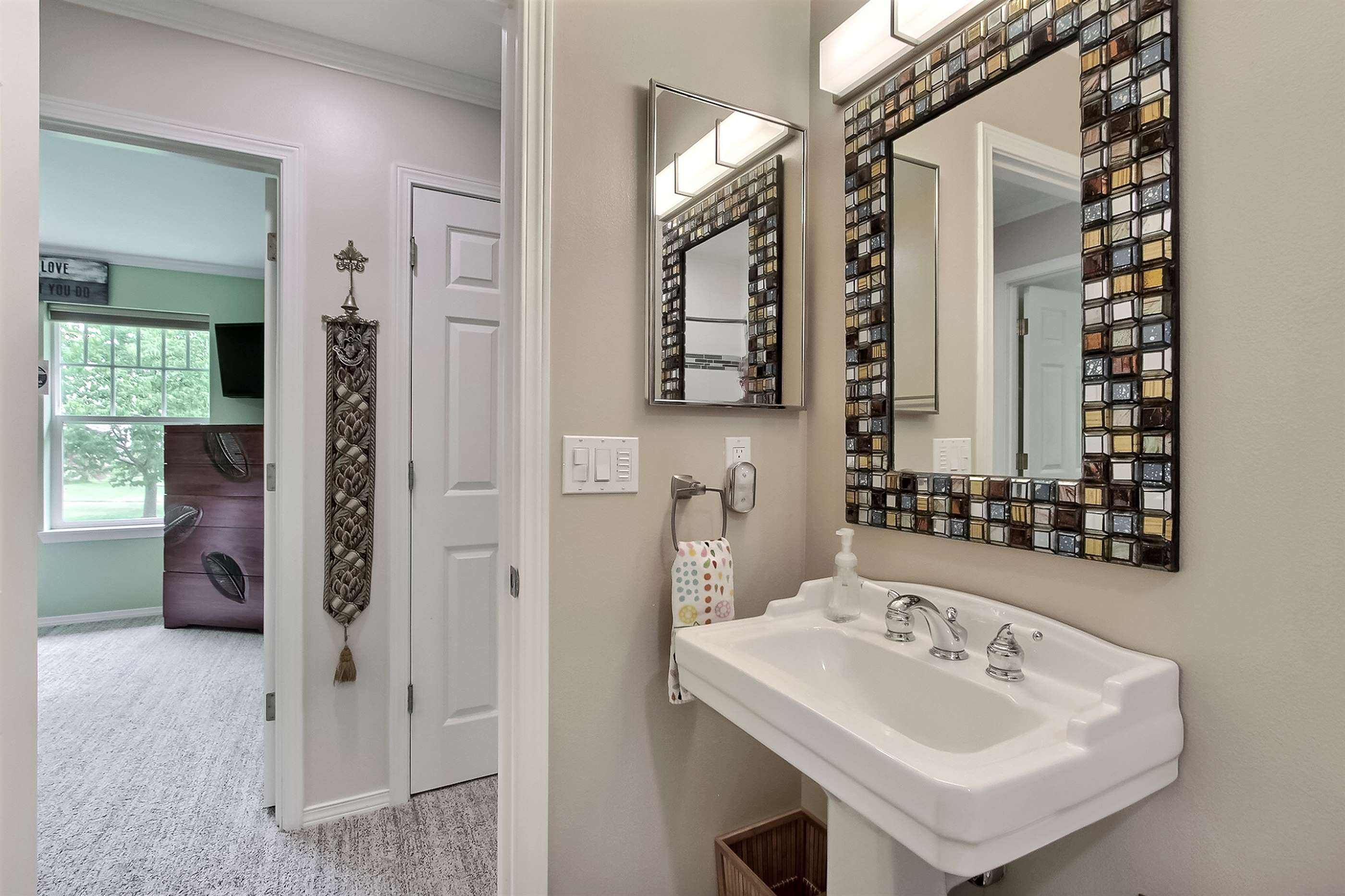 2237 McDonald Ave, DuPont, WA 98327