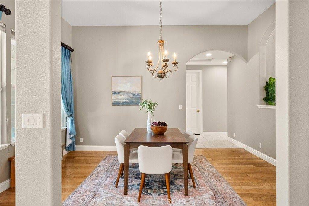 379 Weymouth Way, Chico, CA 95973