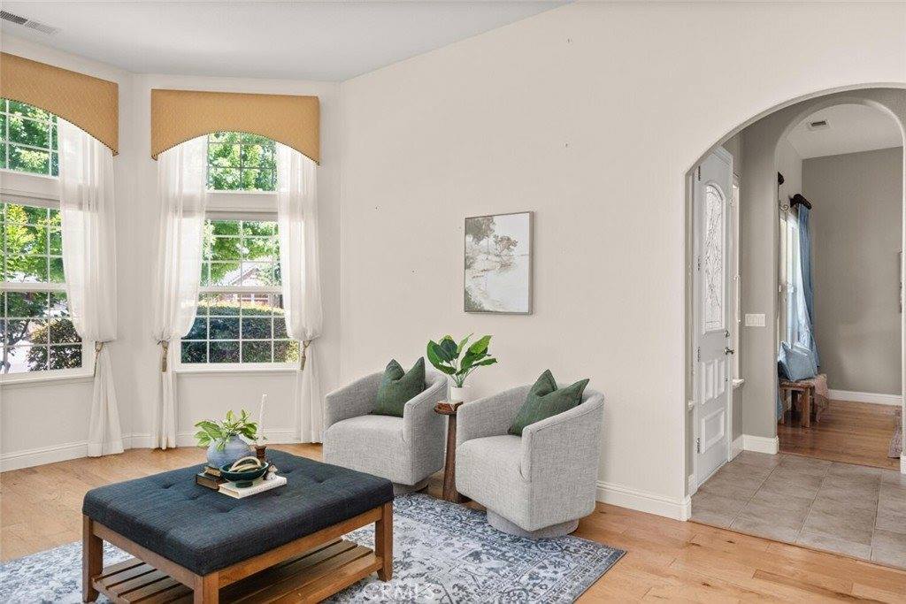 379 Weymouth Way, Chico, CA 95973