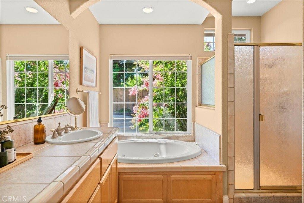 379 Weymouth Way, Chico, CA 95973