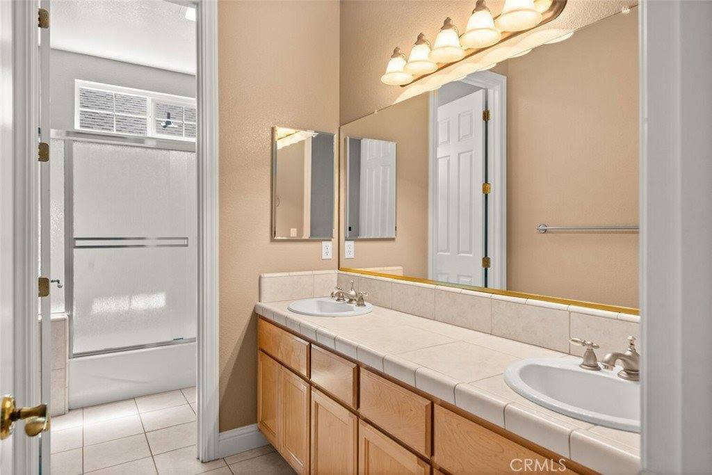 379 Weymouth Way, Chico, CA 95973