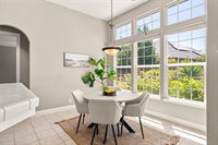 379 Weymouth Way, Chico, CA 95973