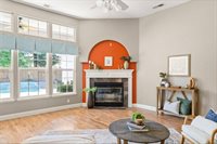 379 Weymouth Way, Chico, CA 95973