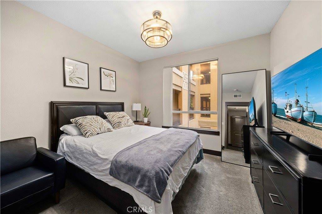 24545 Town Center Drive, #5201, Valencia, CA 91355