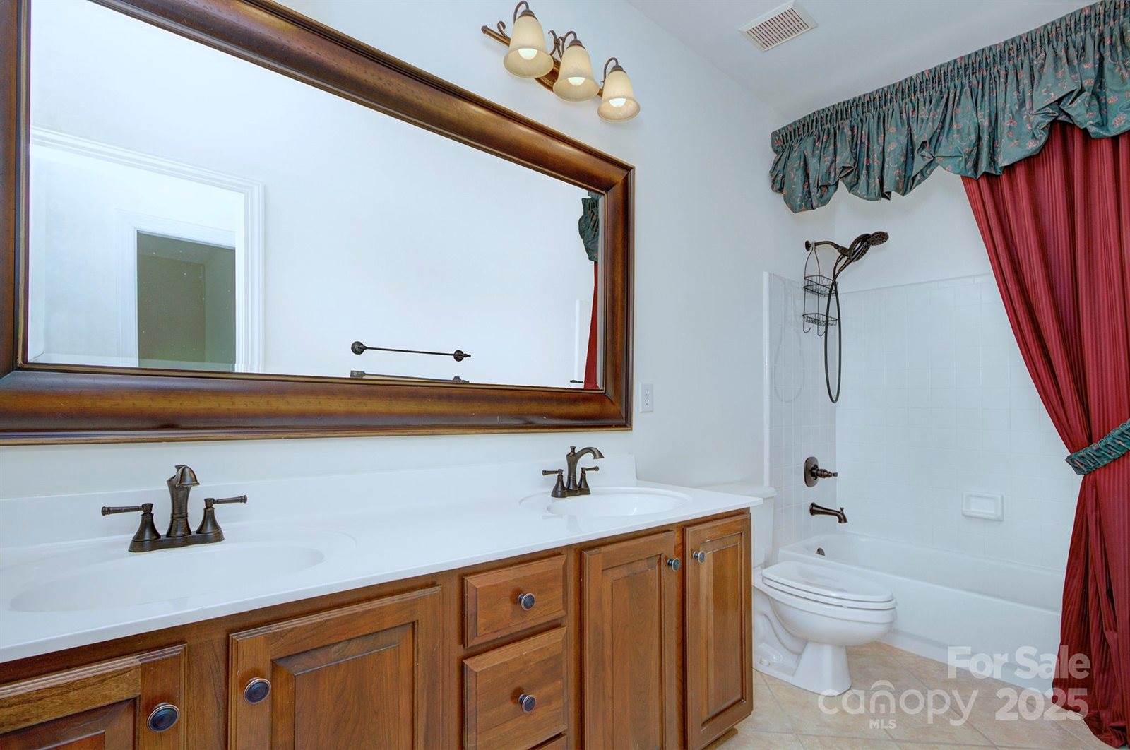 8044 Hawk Crest Court, Charlotte, NC 28270