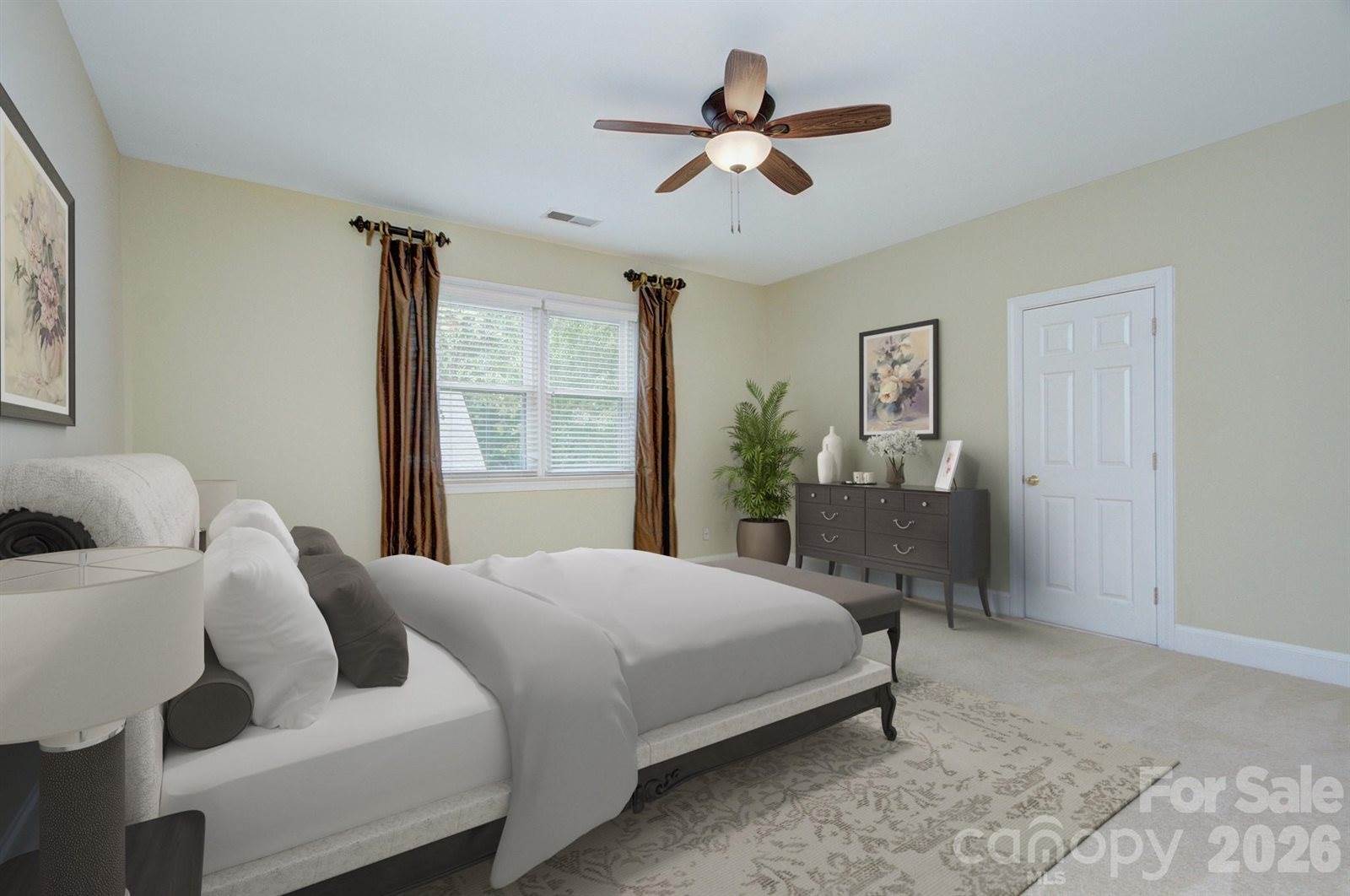 8044 Hawk Crest Court, Charlotte, NC 28270