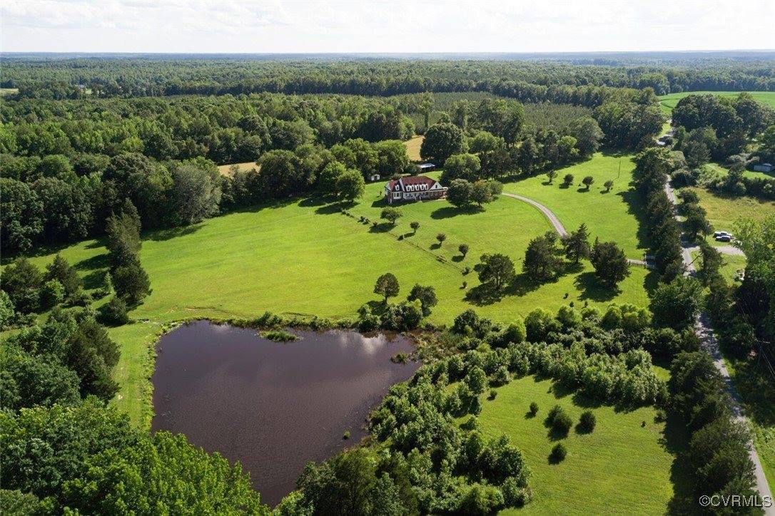 2104 Apple Grove Road, Louisa County, VA 23117