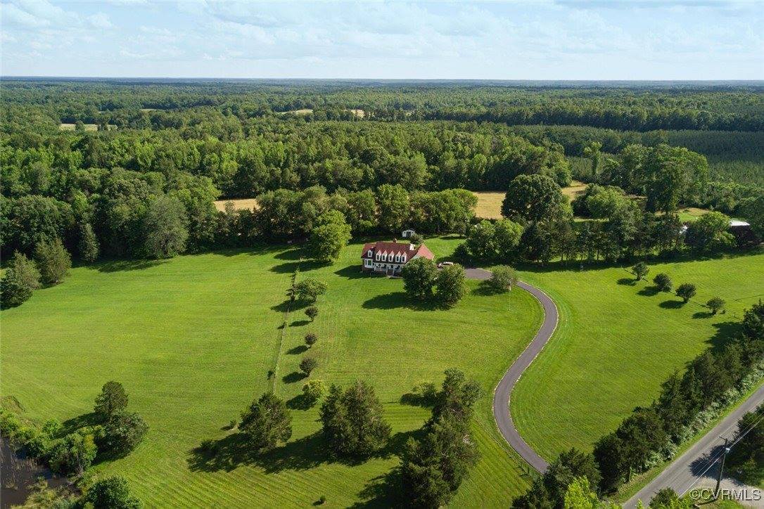 2104 Apple Grove Road, Louisa County, VA 23117