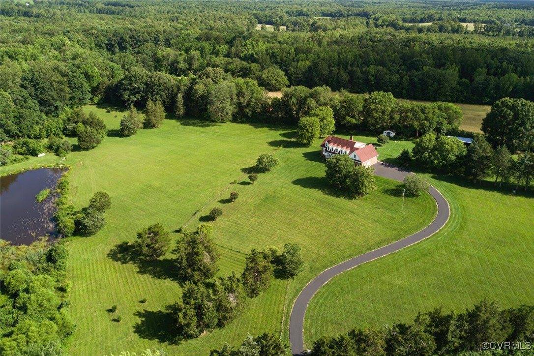 2104 Apple Grove Road, Louisa County, VA 23117