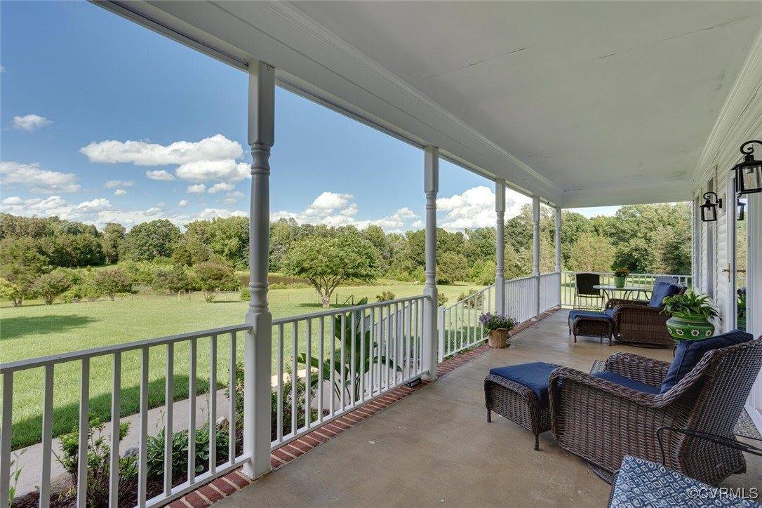 2104 Apple Grove Road, Louisa County, VA 23117