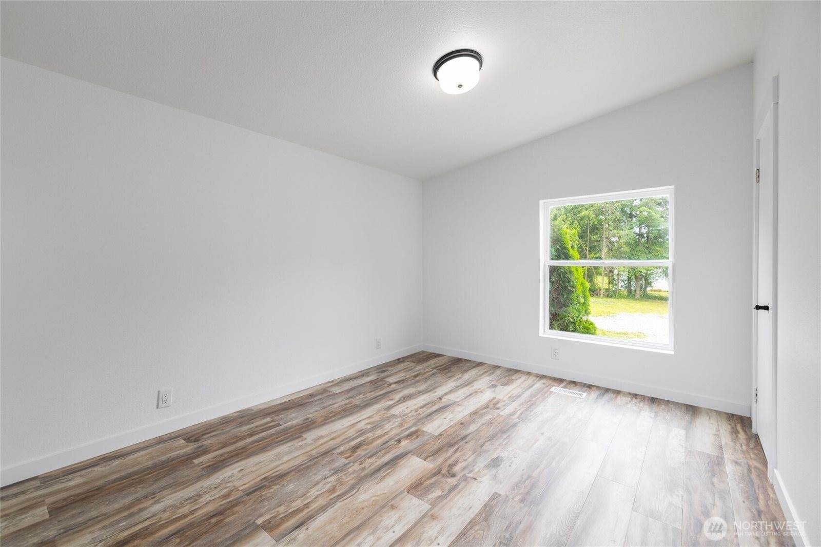 7725 Delvan Hill, Sedro Woolley, WA 98284