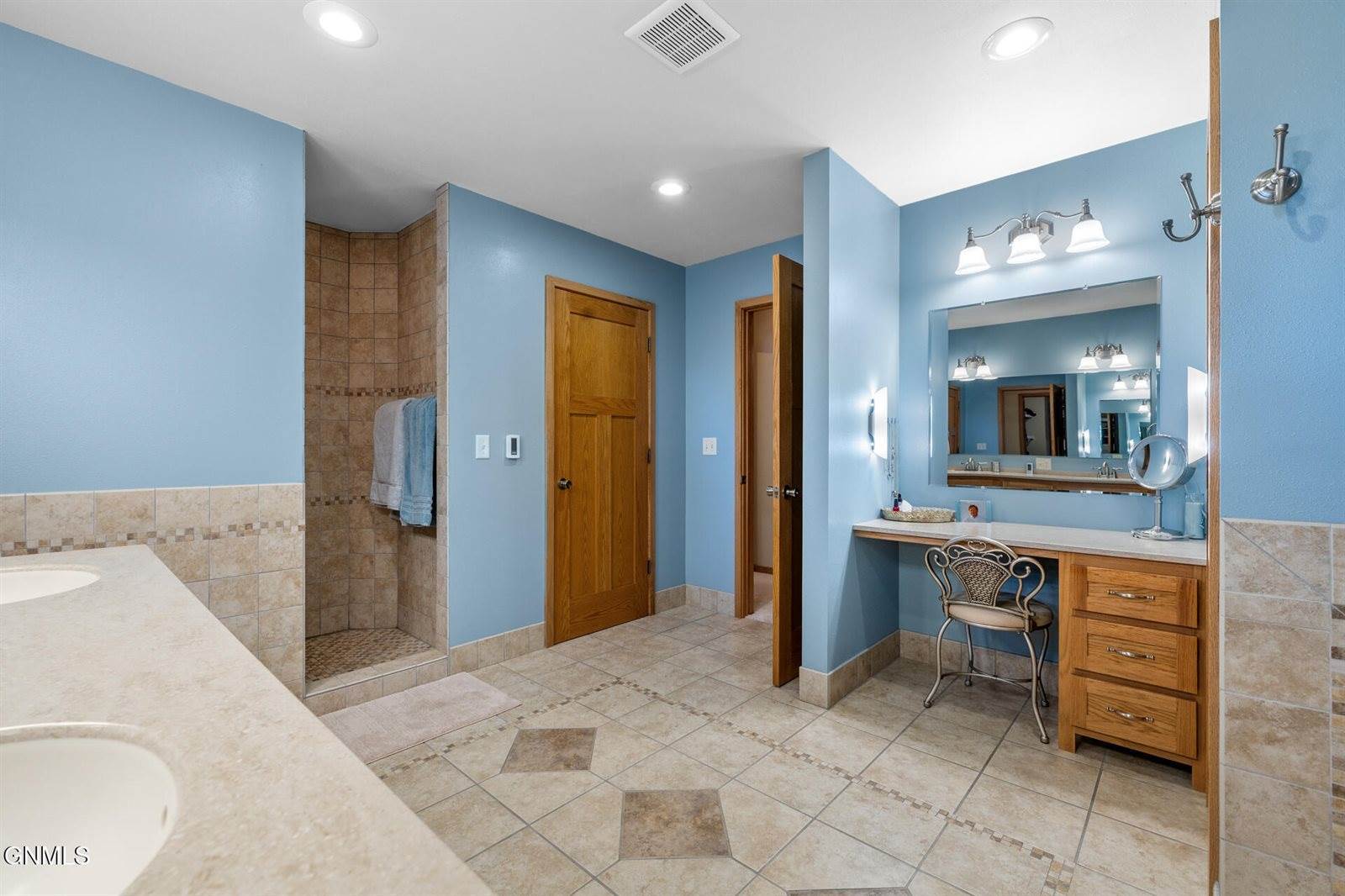 1321 University Avenue, Williston, ND 58801