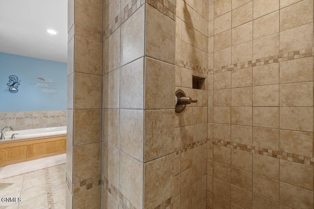 1321 University Avenue, Williston, ND 58801