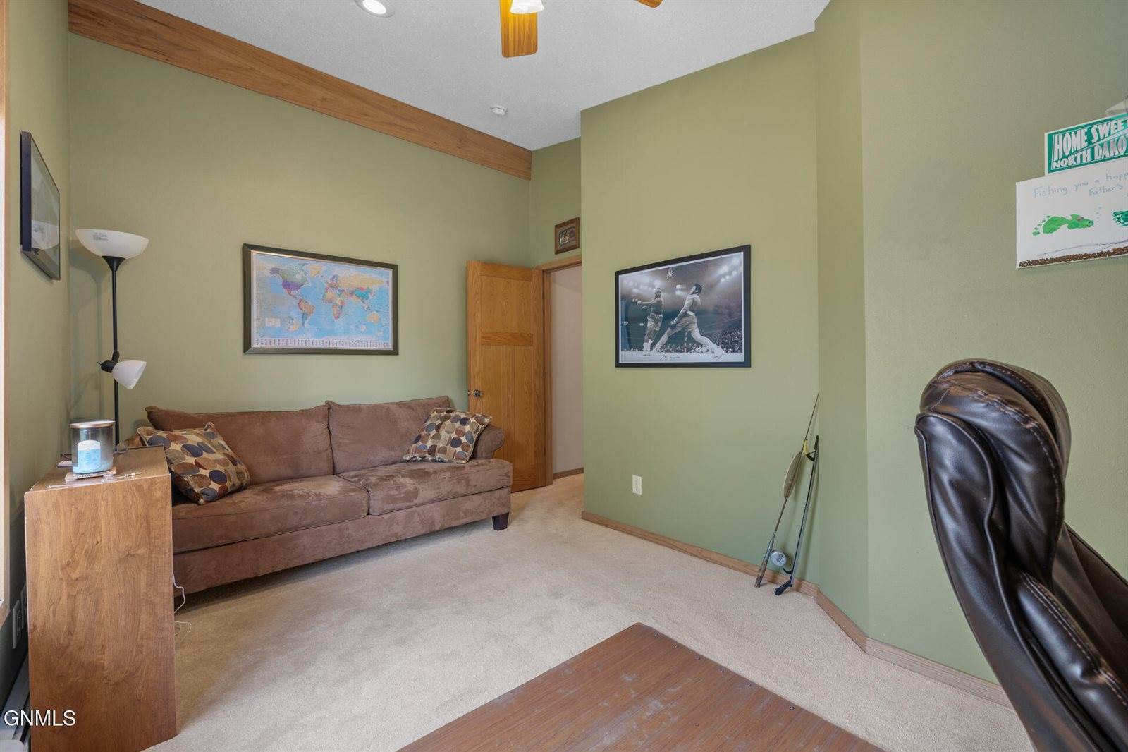 1321 University Avenue, Williston, ND 58801