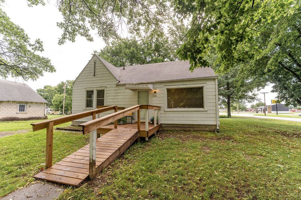 103 North Missouri Street, Adrian, MO 64720