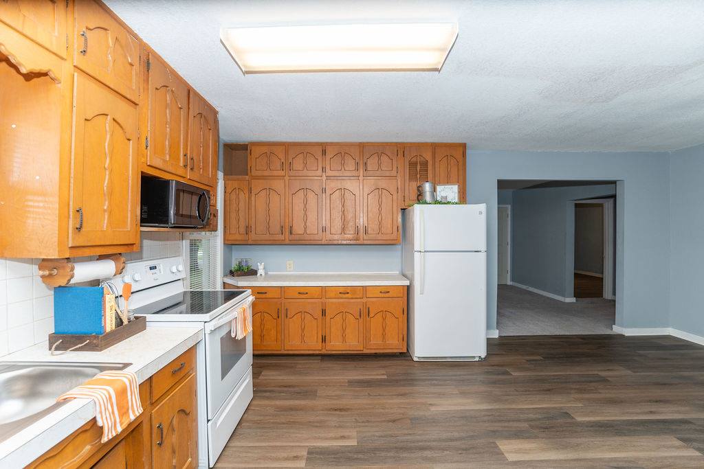 103 North Missouri Street, Adrian, MO 64720