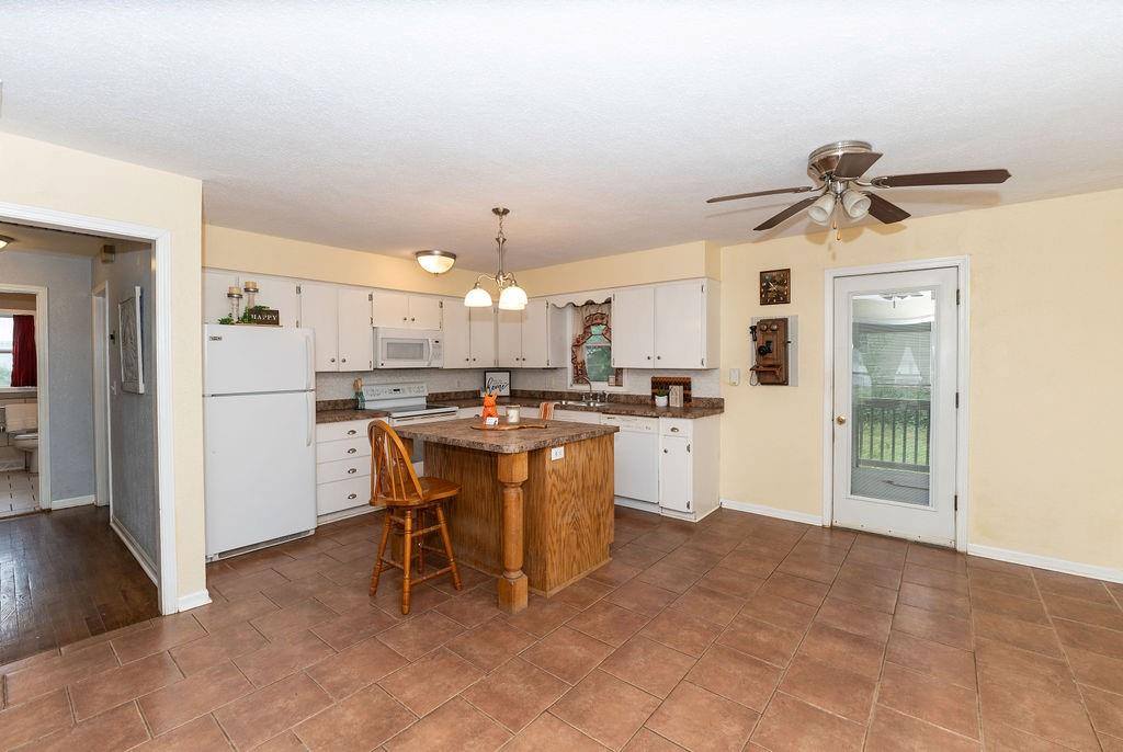 106 South Clark Street, Adrian, MO 64720