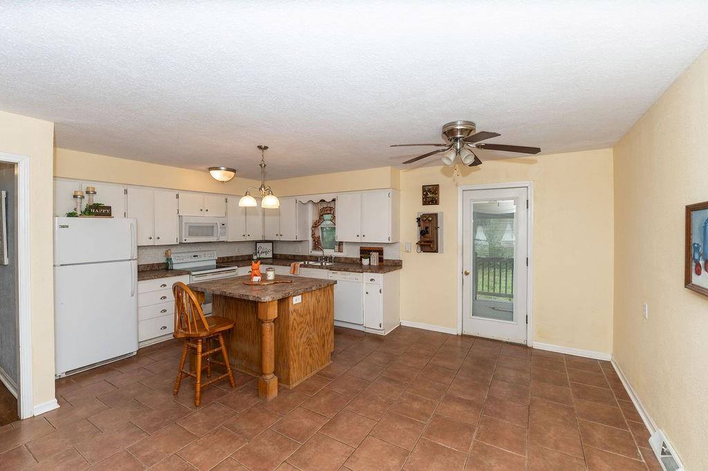 106 South Clark Street, Adrian, MO 64720