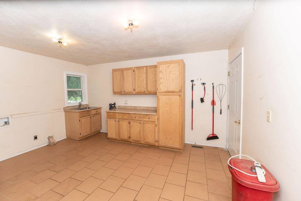 106 South Clark Street, Adrian, MO 64720