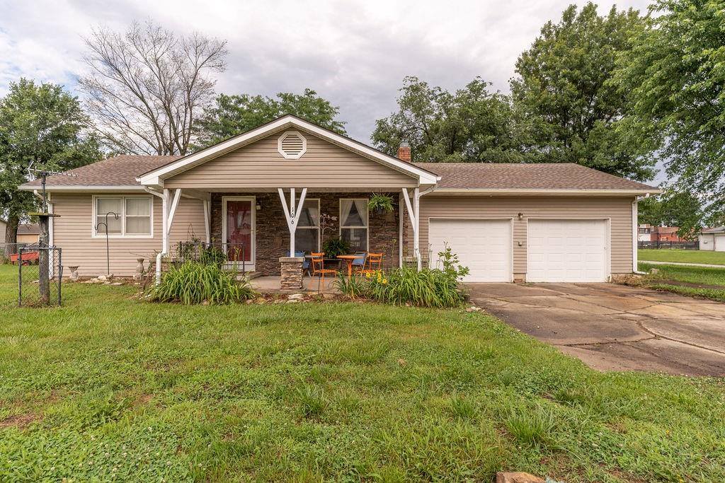 106 South Clark Street, Adrian, MO 64720