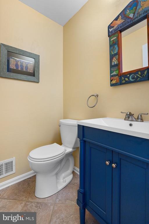 5107 Brentwood Farm Drive, Fairfax, VA 22030