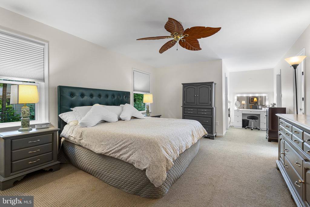 5107 Brentwood Farm Drive, Fairfax, VA 22030