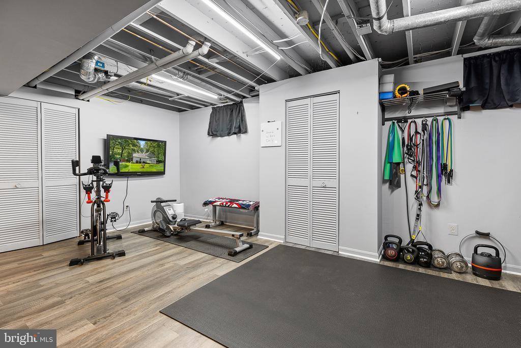 5107 Brentwood Farm Drive, Fairfax, VA 22030